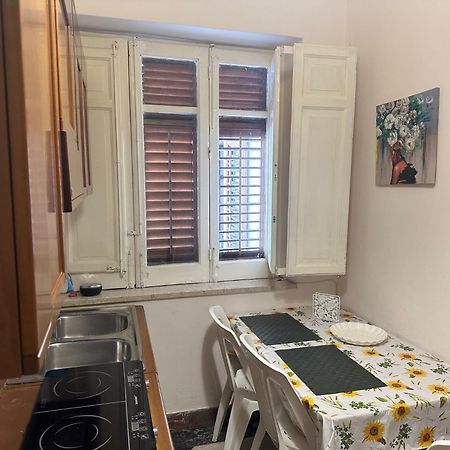 Apartament Dimora Di Maury A Due Passi Dai Trasporti E Da Ballaro Palermo Eksteriør bilde