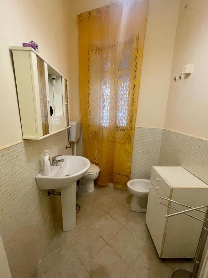 Apartament Dimora Di Maury A Due Passi Dai Trasporti E Da Ballaro Palermo Eksteriør bilde