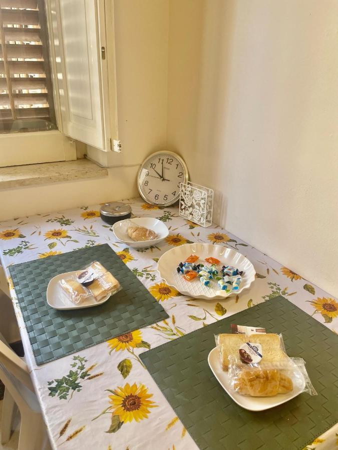 Apartament Dimora Di Maury A Due Passi Dai Trasporti E Da Ballaro Palermo Eksteriør bilde