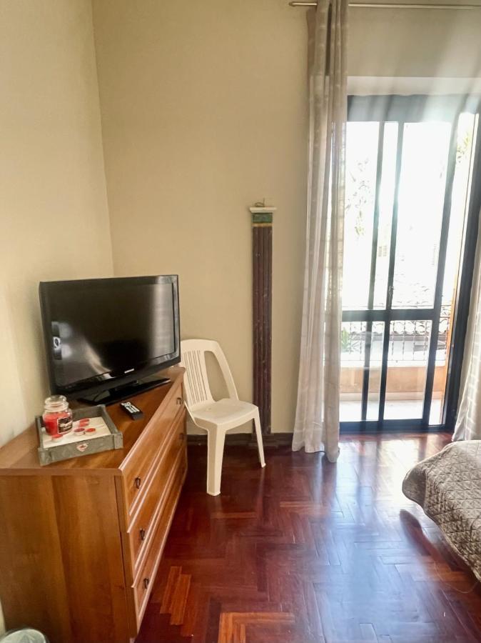Apartament Dimora Di Maury A Due Passi Dai Trasporti E Da Ballaro Palermo Eksteriør bilde
