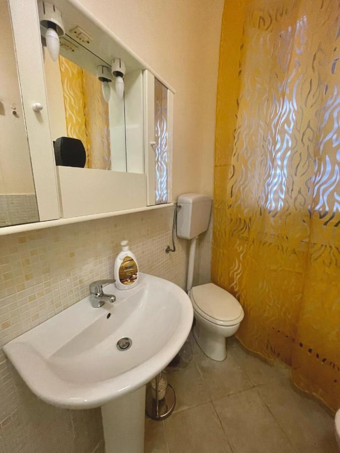 Apartament Dimora Di Maury A Due Passi Dai Trasporti E Da Ballaro Palermo Eksteriør bilde